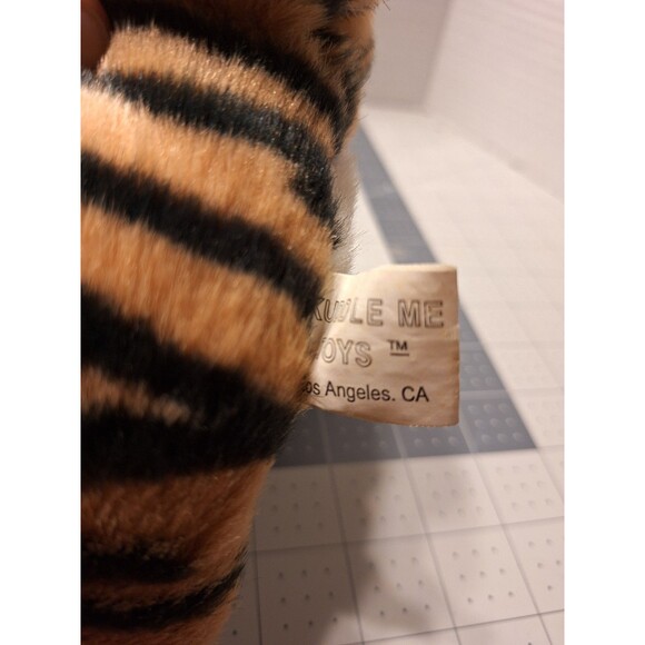 Cuddle Me Toys Tiger Plush Stuffed Animal Toy - Picture 8 of 9